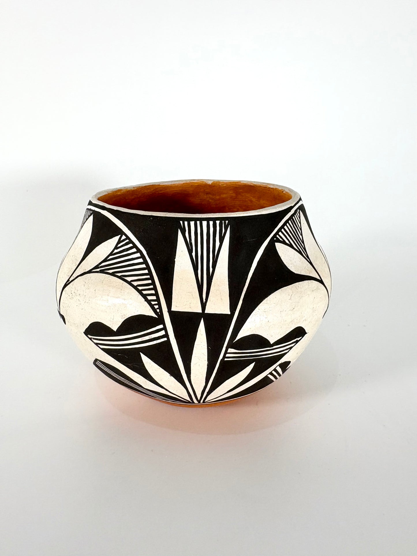 Southwestern Native American Acoma Keramikvase mit feinem Linienmuster