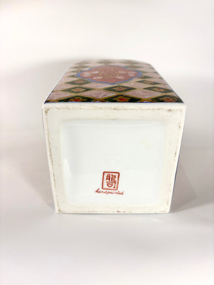 Große handbemalte Chinesische Flaschenvase aus Porzellan mit Signatur