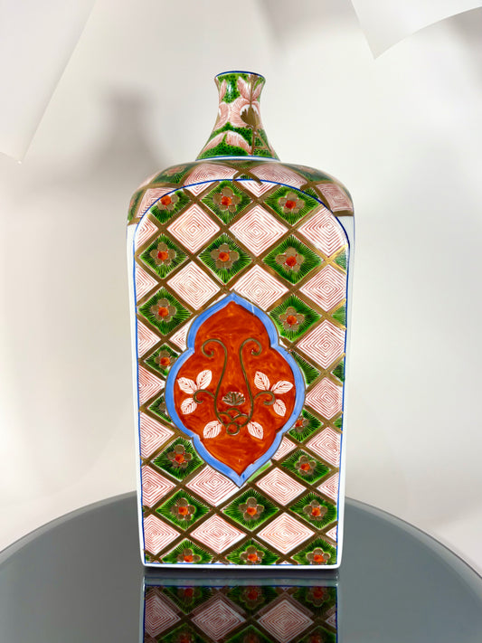 Große handbemalte Chinesische Flaschenvase aus Porzellan mit Signatur