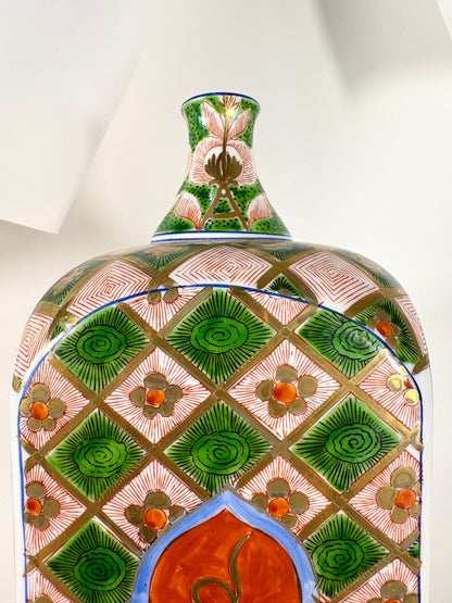 Große handbemalte Chinesische Flaschenvase aus Porzellan mit Signatur