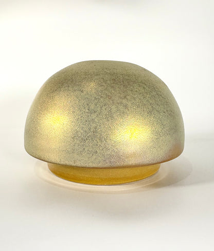 Signierte Vase in gold, design by Joke Stroes für Mobach Utrecht Holland